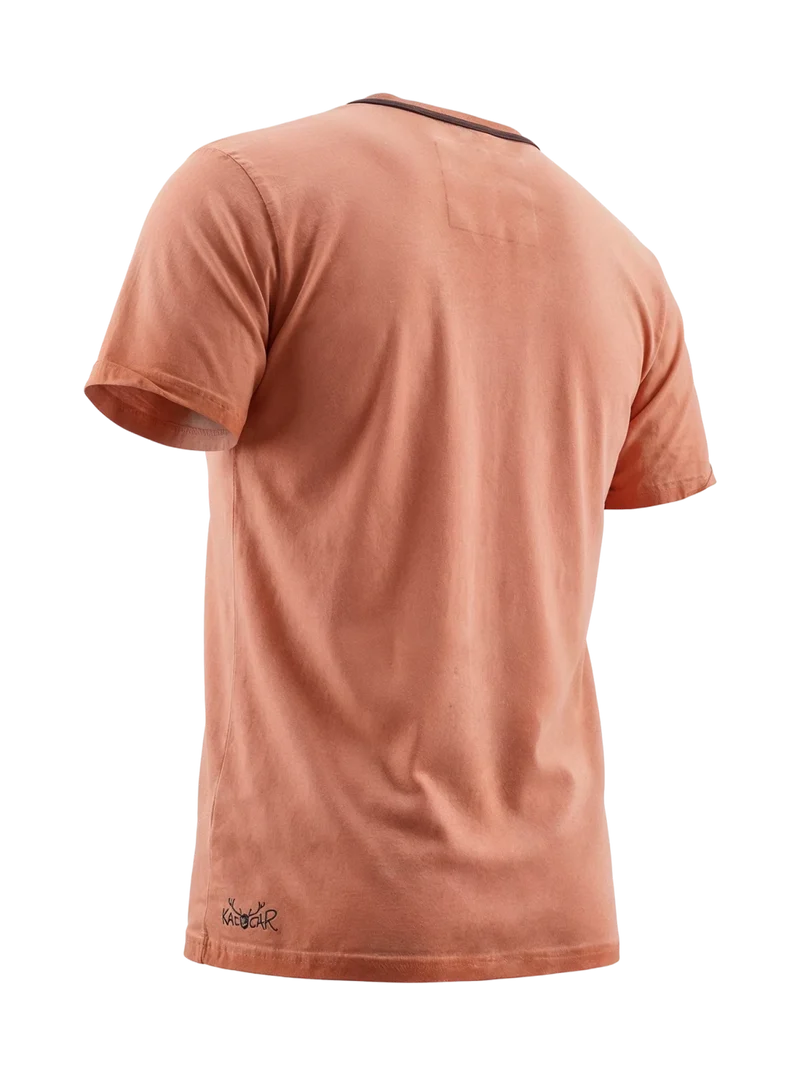 MODELL: GRANT