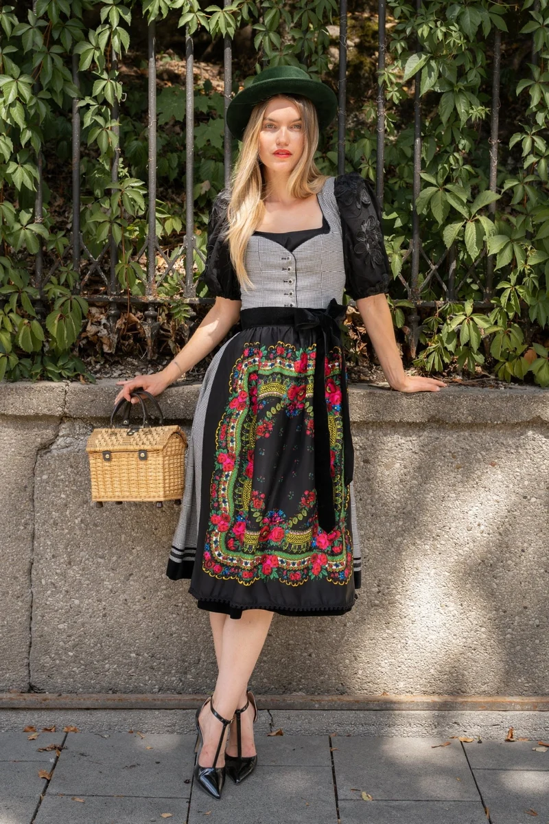PEPITA LODEN FOLKLOREDIRNDL SCHWARZ/ WEISS 2026