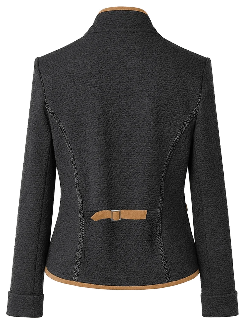 MODELL: LARA JACQUARD