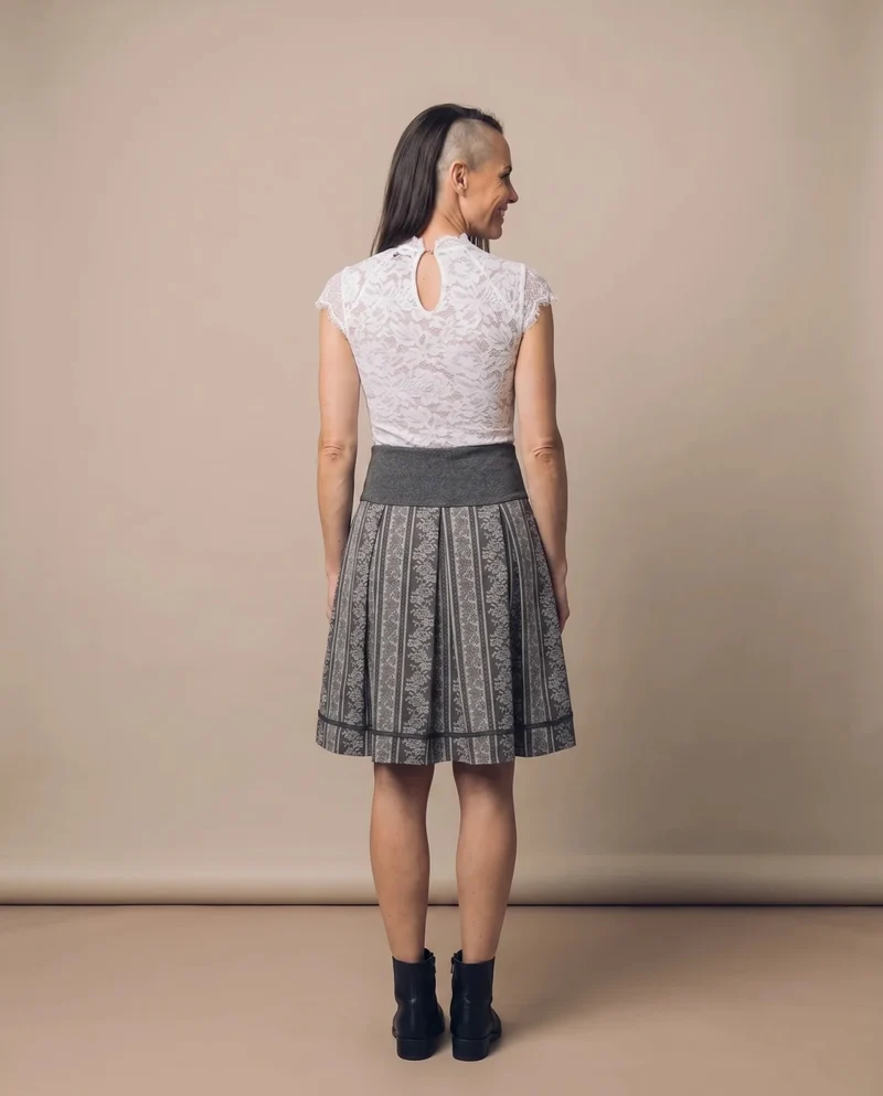 MODELL: DAFNE