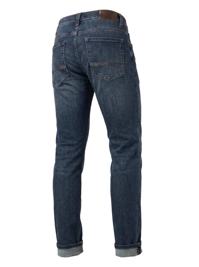 MODELL: DARRYL