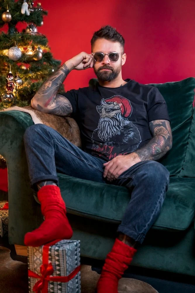 MODELL: MERRY CHRISTMAS