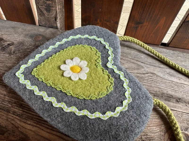 Handtasche, Umhängetasche, Crossbody, Filz, Herz, grau