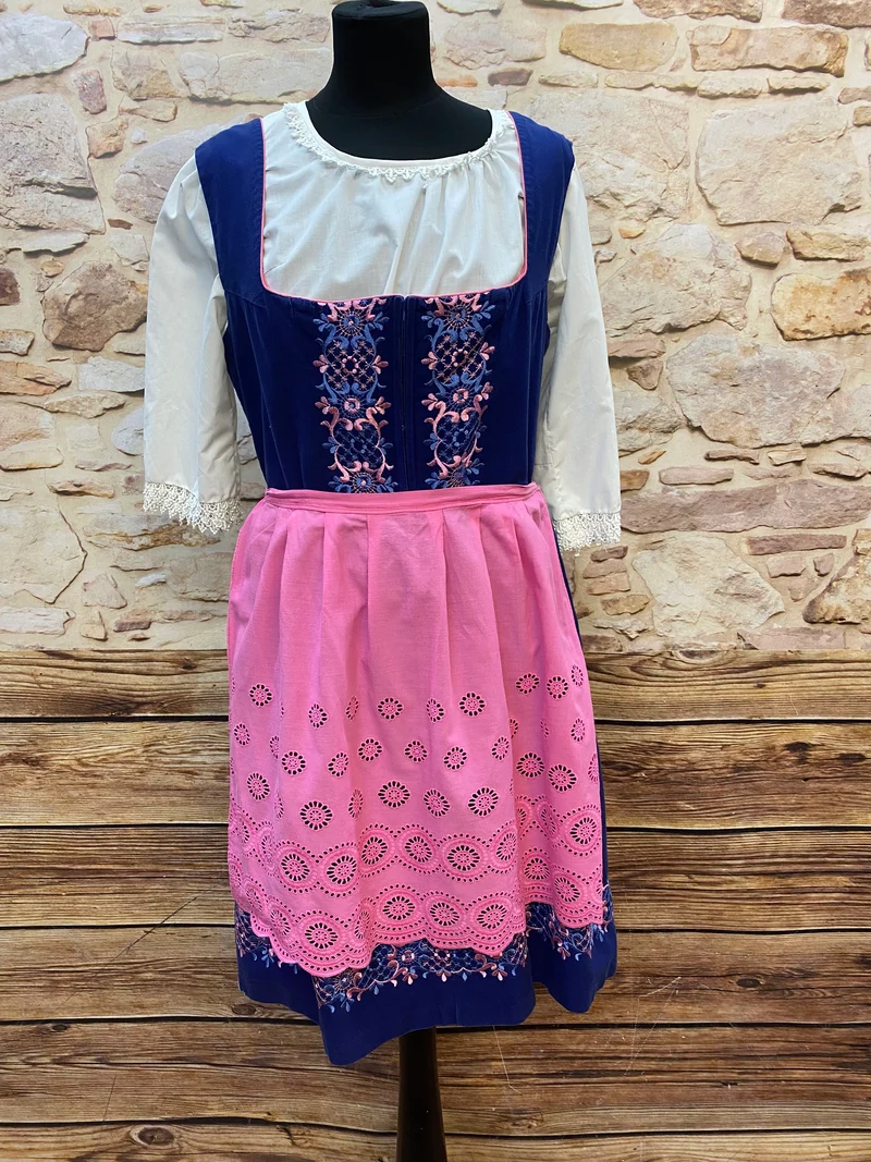 Vintage Dirndl Gr. 46/48 Dunkelblau bestickt mit Bluse & rosa Spitzenschürze