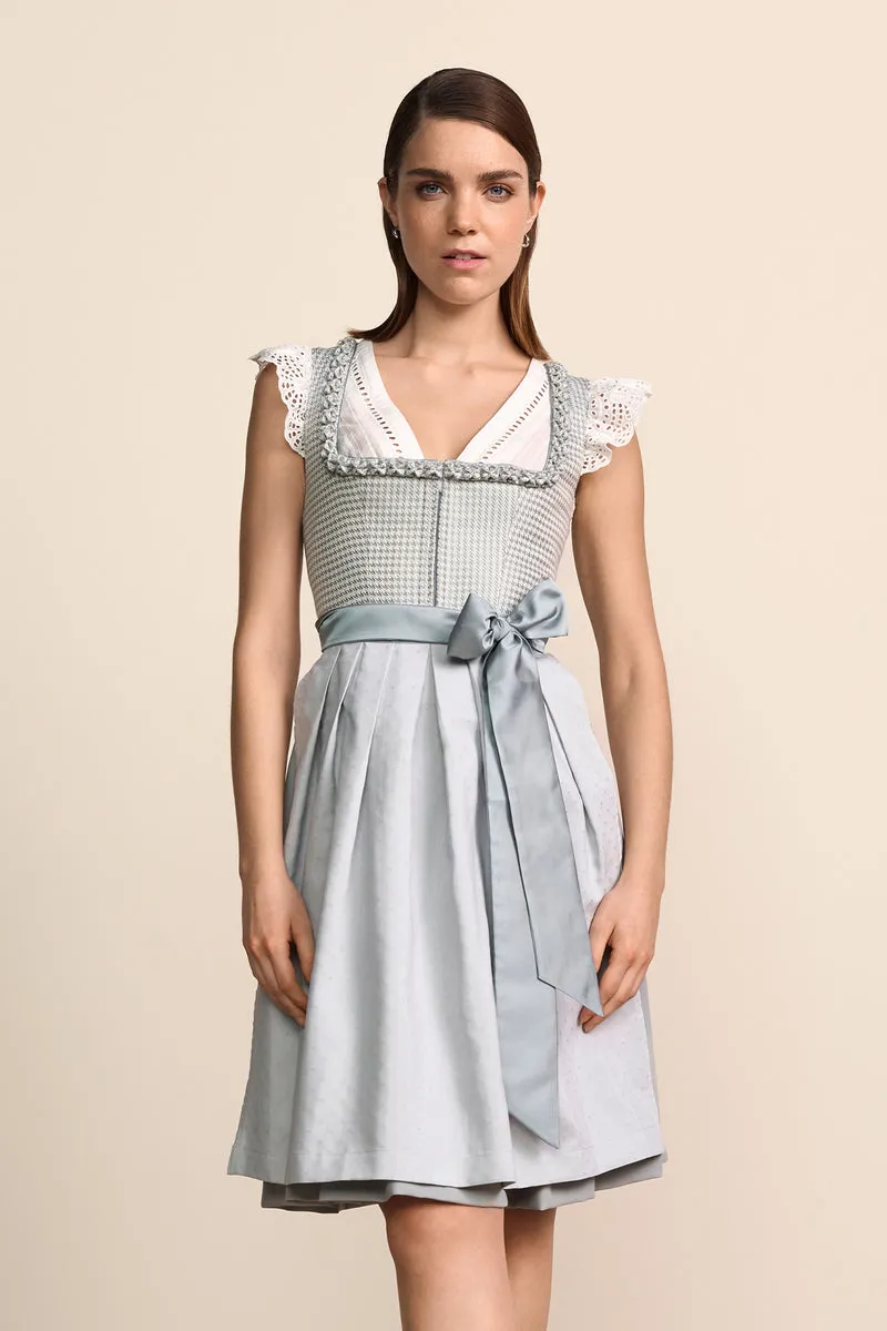 Dirndl Anjali