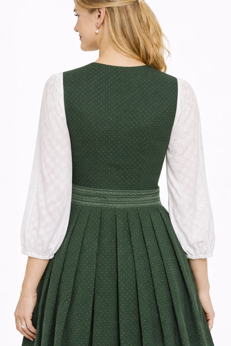 Dirndlbluse mit Streifenstickerei