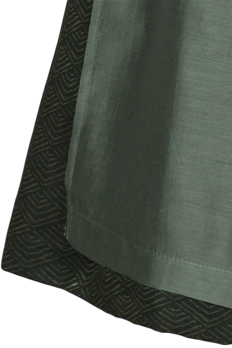 Midi-Dirndl festlich mit Statement-Schürze