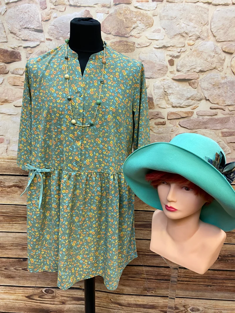 20er Jahre Damen Outfit Gr. 42 | Kleid mit Hut & Kette