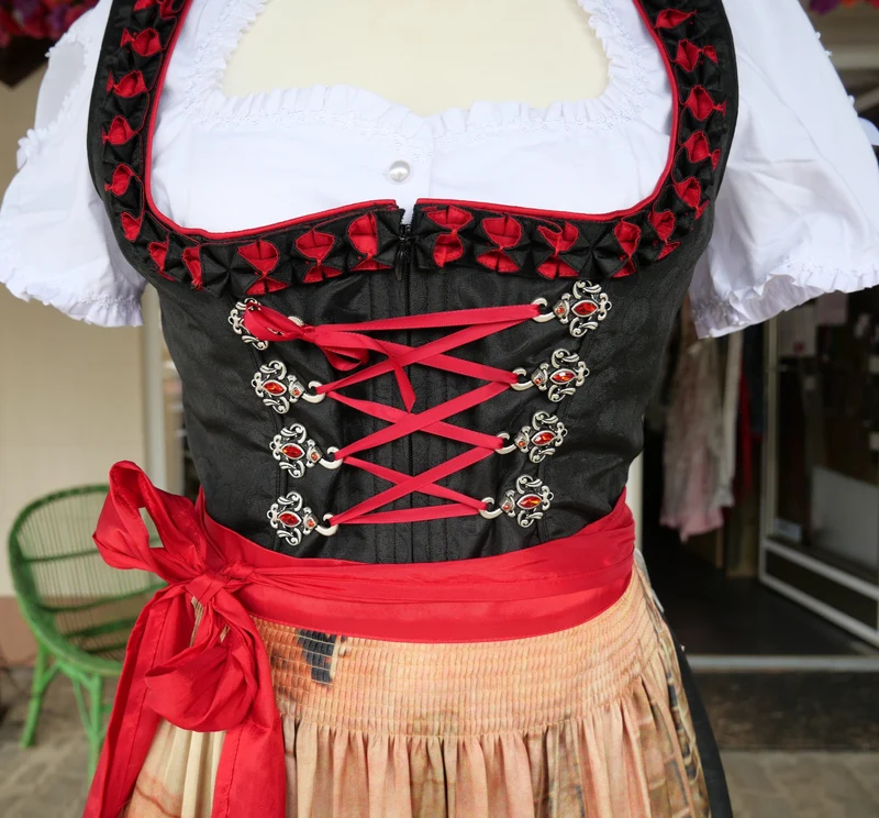Dirndl Krüger Madl, Druckschürze, schwarz rot Midi 60 cm, Gr. 34
