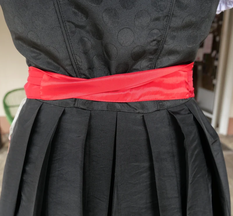 Dirndl Krüger Madl, Druckschürze, schwarz rot Midi 60 cm, Gr. 34