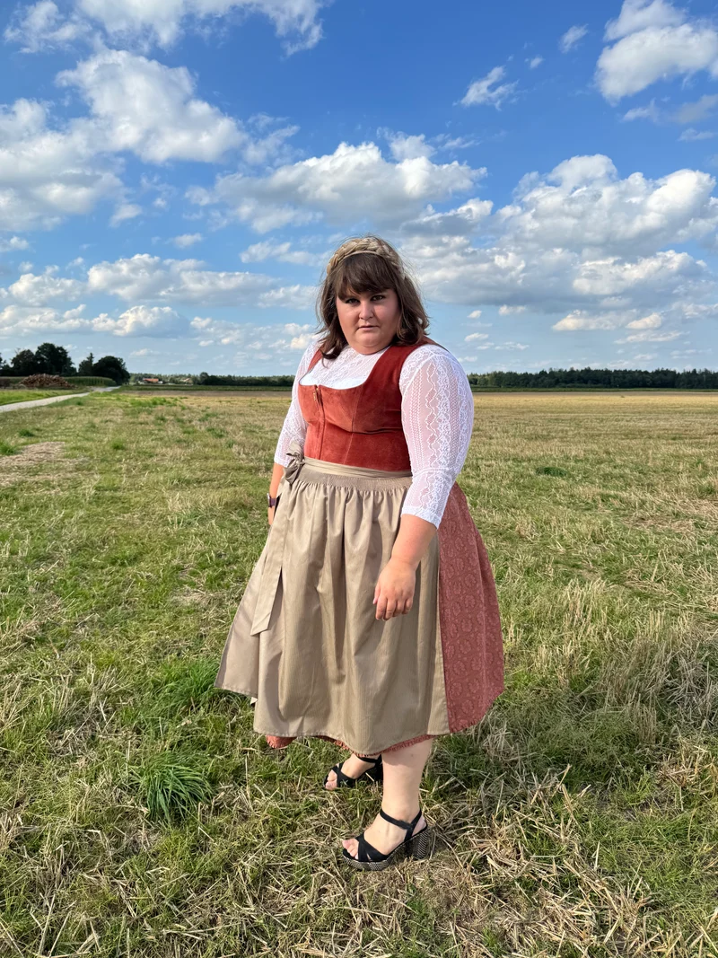Dirndl Alpenfee, Jovana, Samt, rost ocker, 75 cm, große Größen