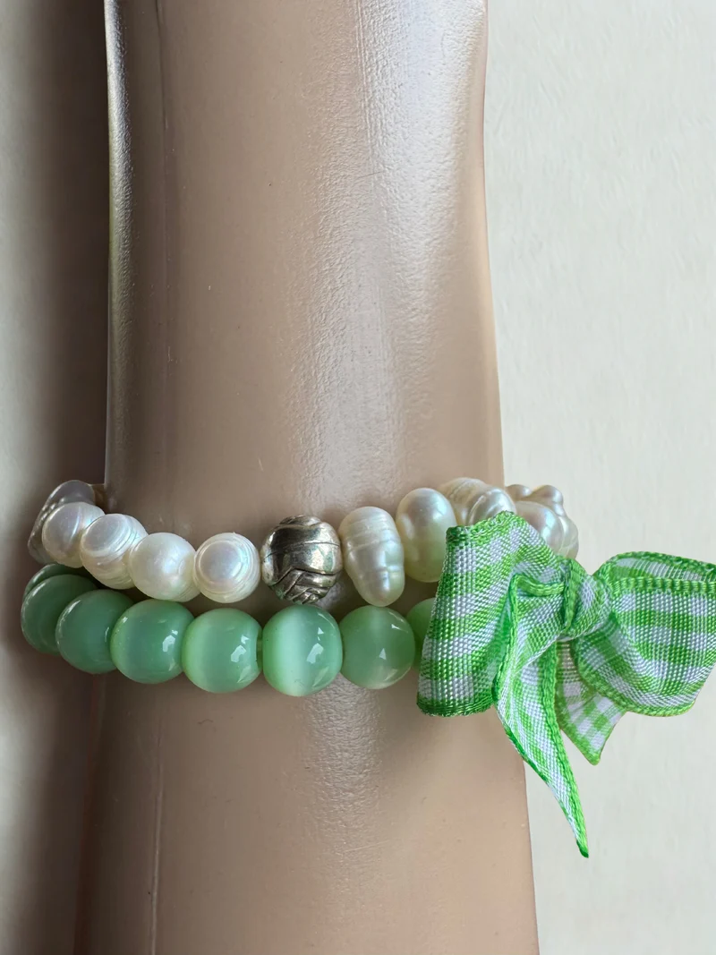 Trachten Armband, weiß, grün Perlen, kariert