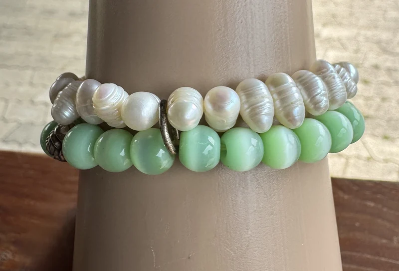 Trachten Armband, weiß, grün Perlen, kariert