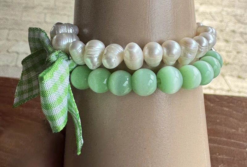 Trachten Armband, weiß, grün Perlen, kariert