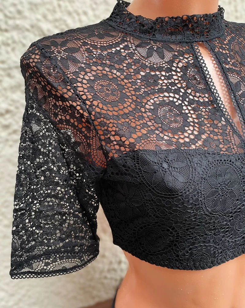 Dirndlbluse Nina von C., schwarz, halbarm, Maria, hochgeschlossen