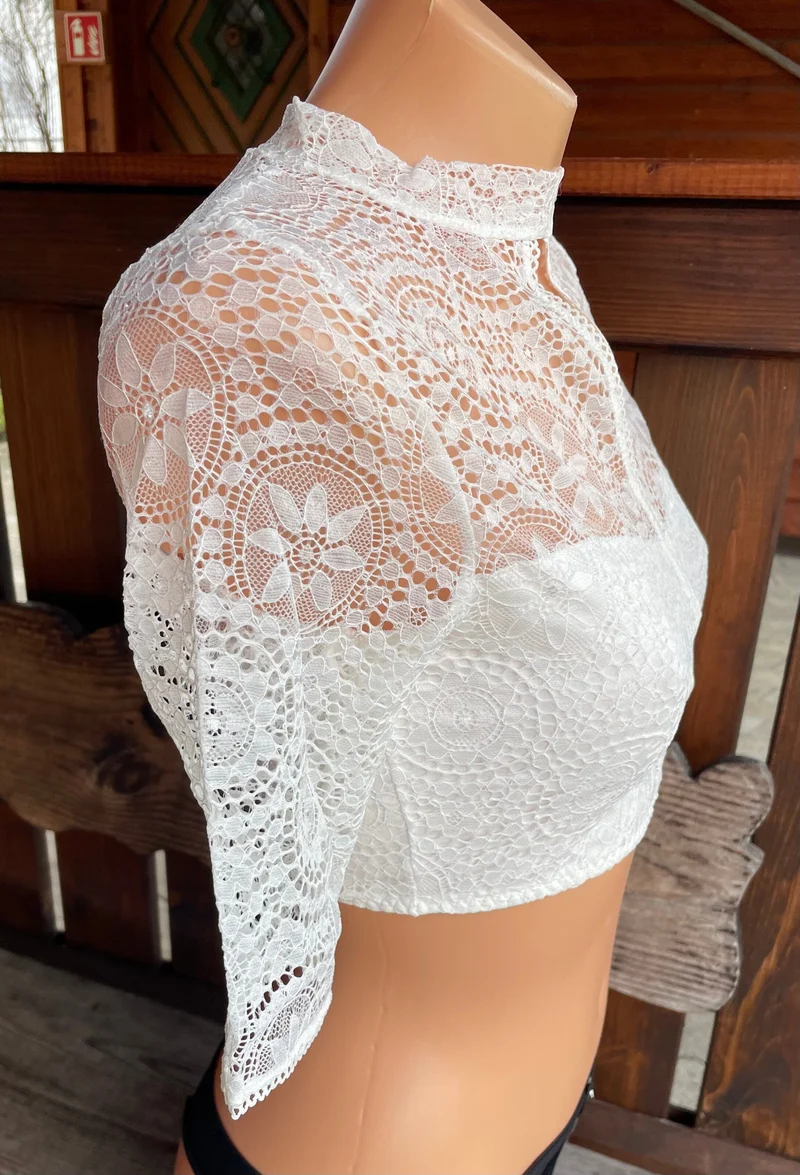 Dirndlbluse Nina von C., champagner, halbarm, Maria, hochgeschlossen