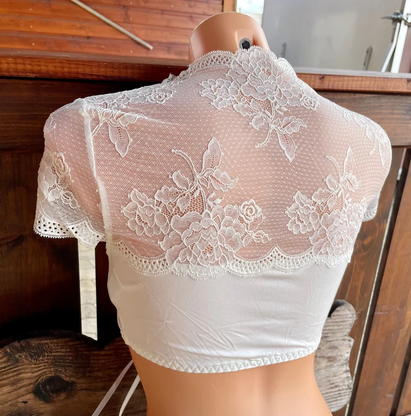 Dirndlbluse Nina von C., Sybille, champagner, kurzarm, Blüten