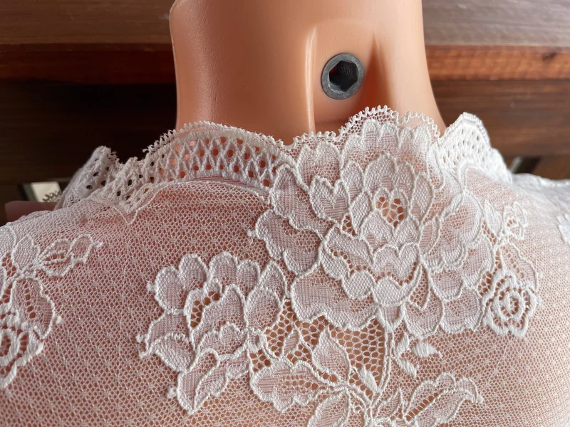 Dirndlbluse Nina von C., Sybille, champagner, kurzarm, Blüten