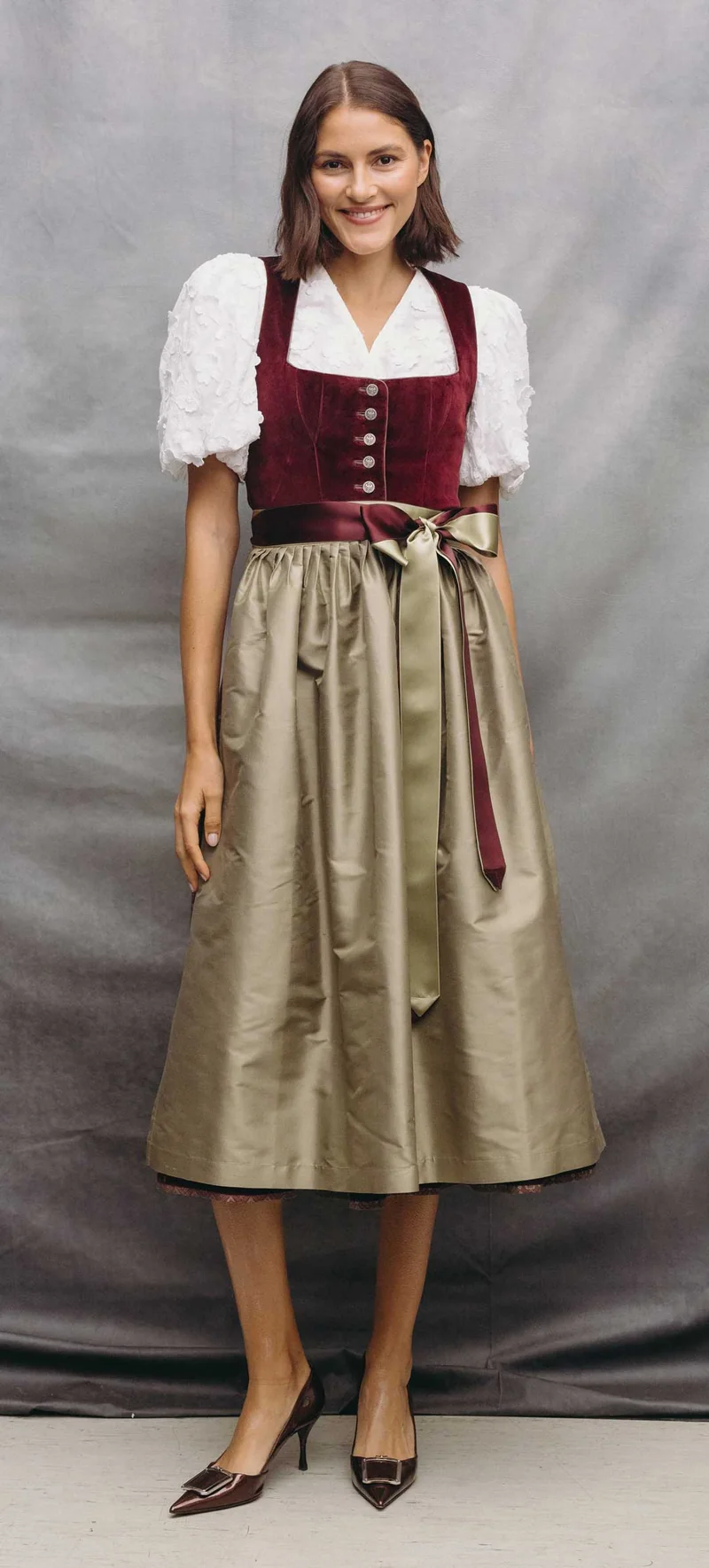 Samtdirndl Mila Bordeaux (lang)