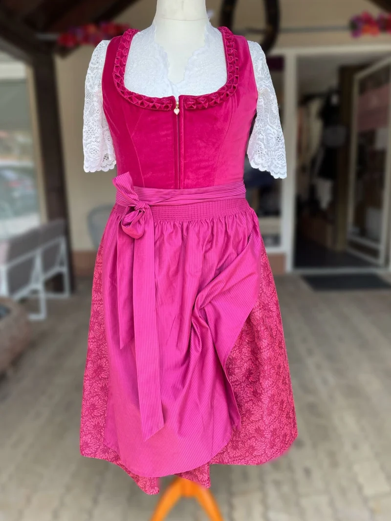 Dirndl Alpenfee, Zazu, Samt pink 75 cm, Große Größen