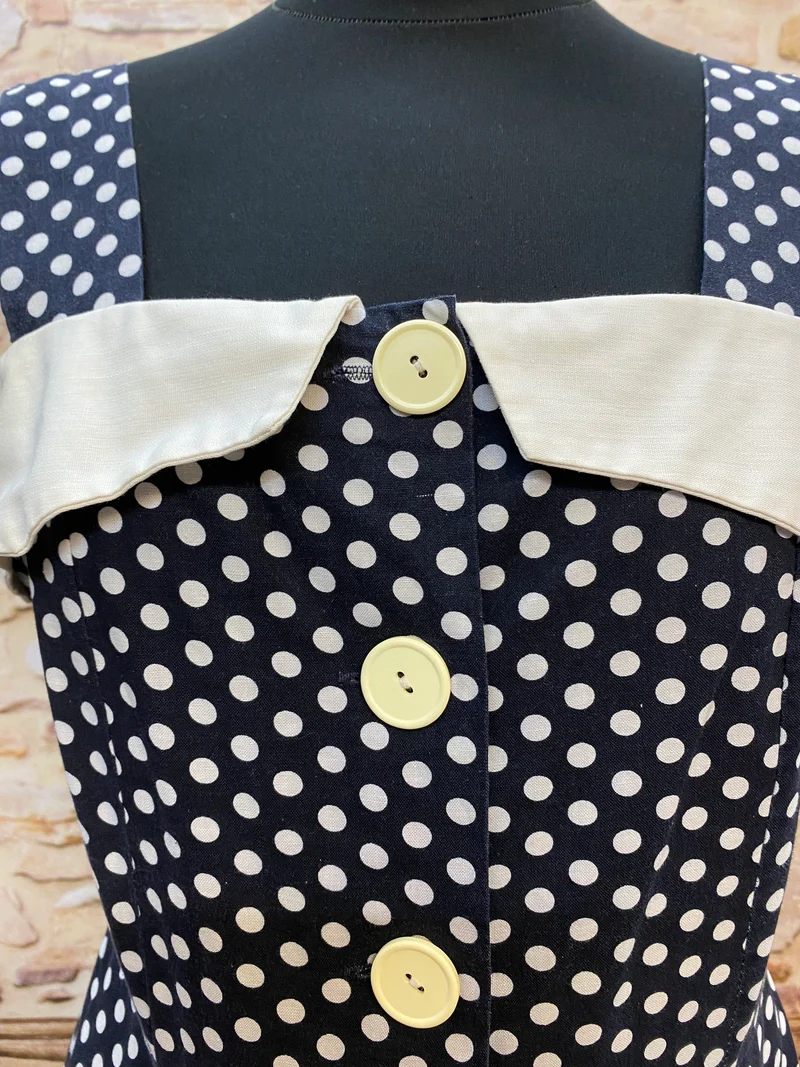 50er Jahre Kleid Schwarz Weiß Gr. 40 – gepunktetes Rockabilly Kleid mit Creme-Details