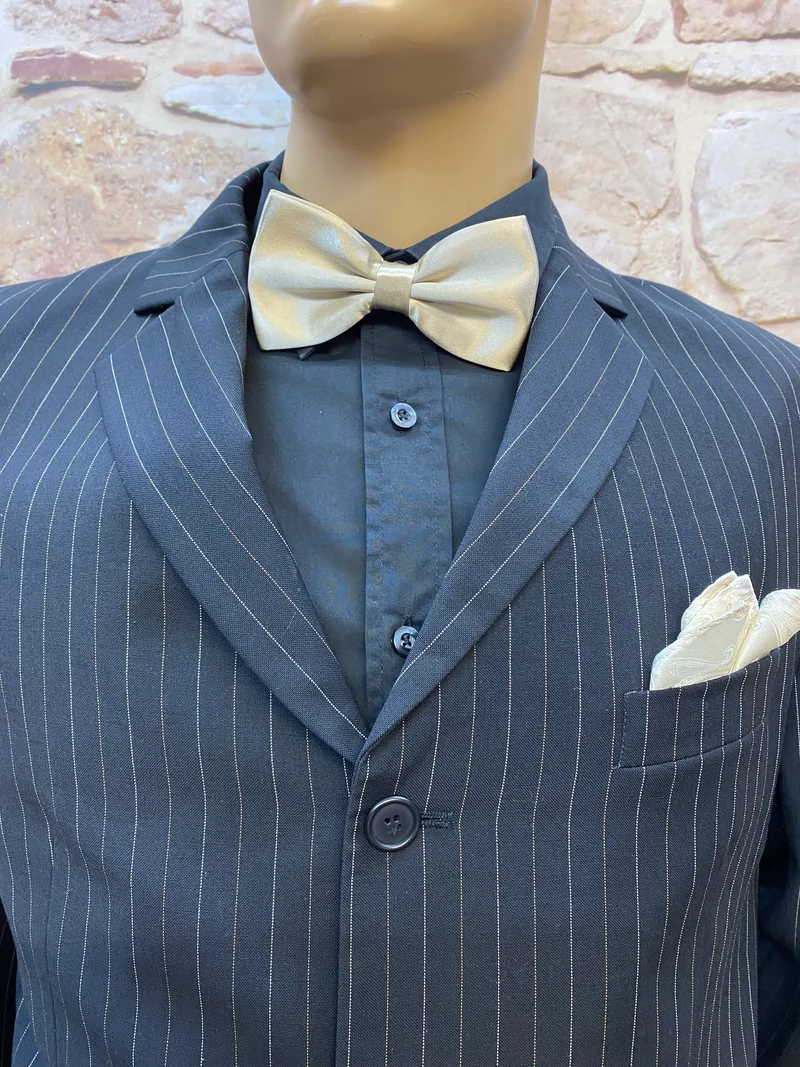 Nadelstreifenanzug Herren Gr. 26 – 20er Jahre Stil mit Accessoires