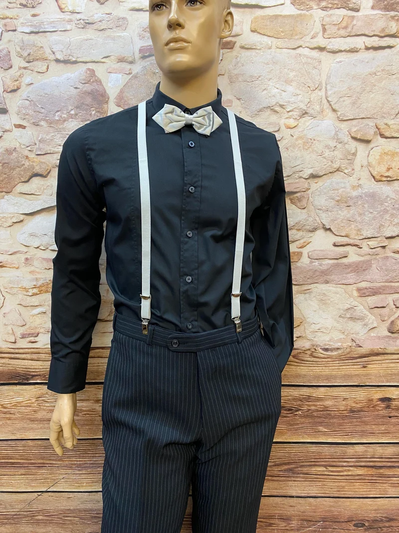 Nadelstreifenanzug Herren Gr. 25 – 20er Jahre Stil mit hellgrauen Accessoires