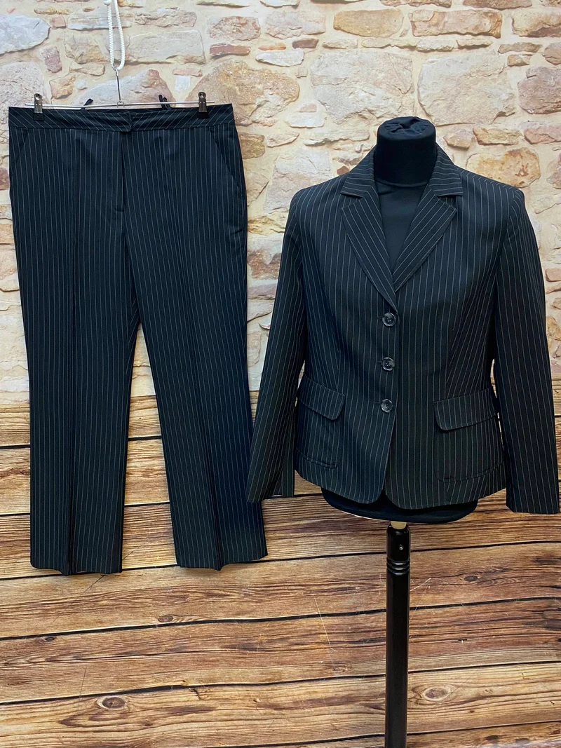 Nadelstreifenanzug Damen Gr. 46 schwarz – eleganter Hosenanzug