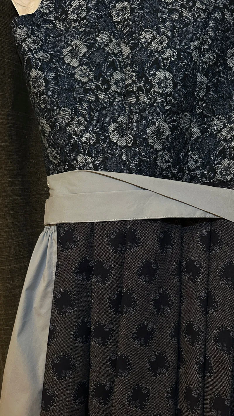 Dirndl Goldstich blau Blumenmuster 75cm