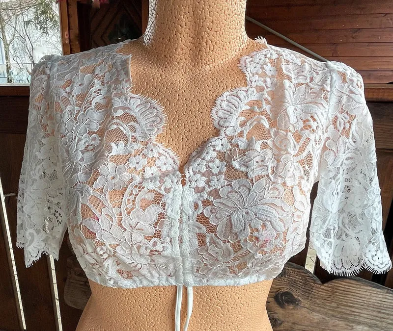 Dirndlbluse, Spieth & Wensky, Pakuna, Spitze, V-Ausschnitt, creme