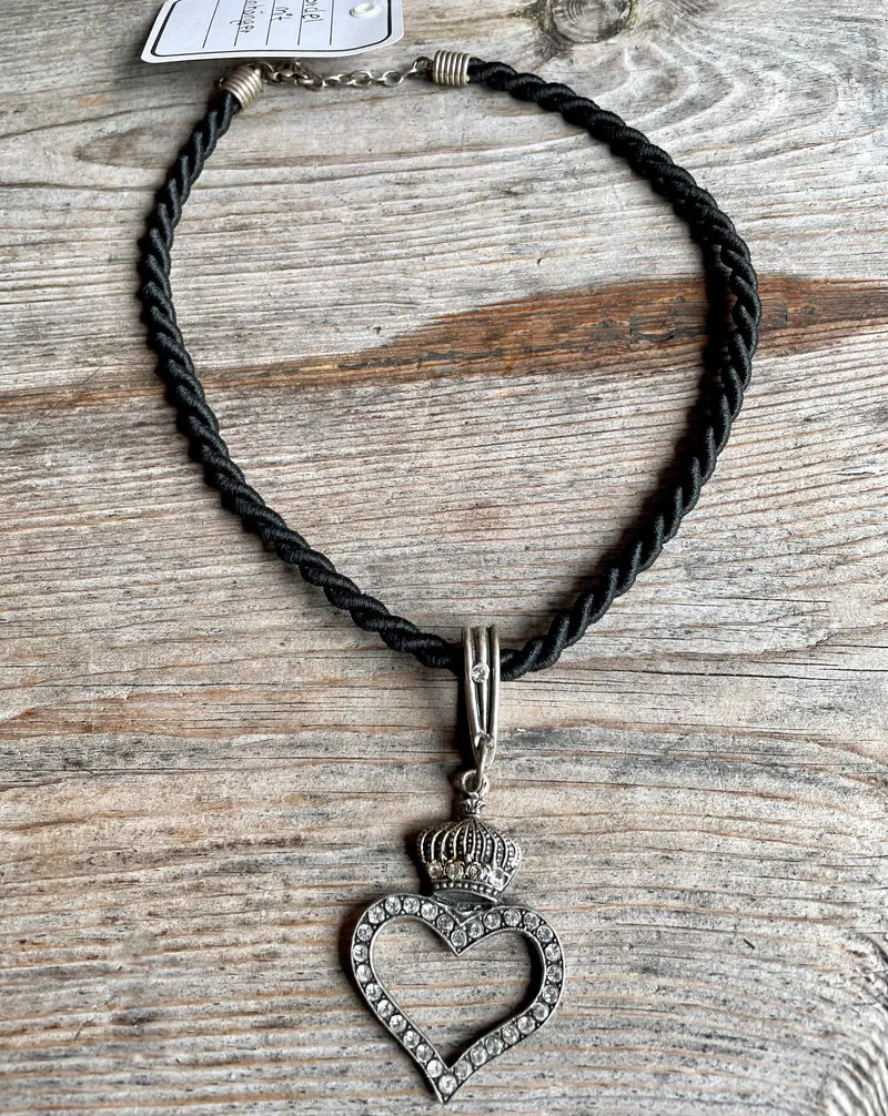 Trachten Kette Kordel mit Herz und Krone, schwarz