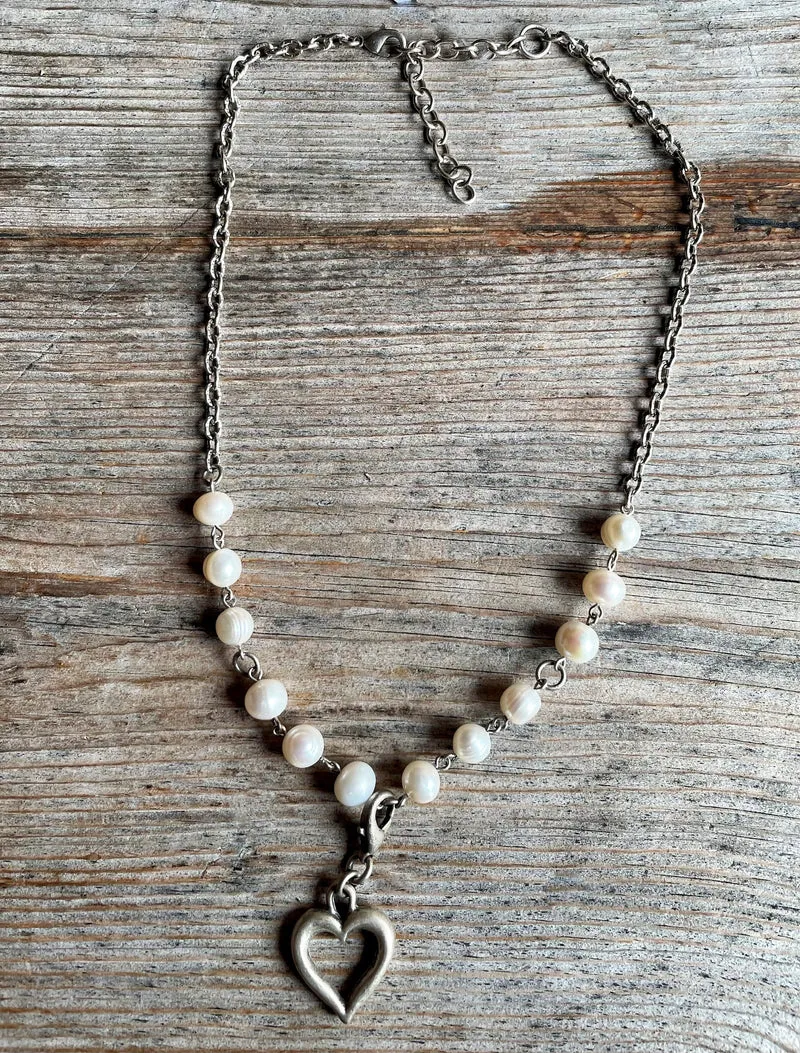 Trachten Kette Collier, Süßwasser Perlen, Herz