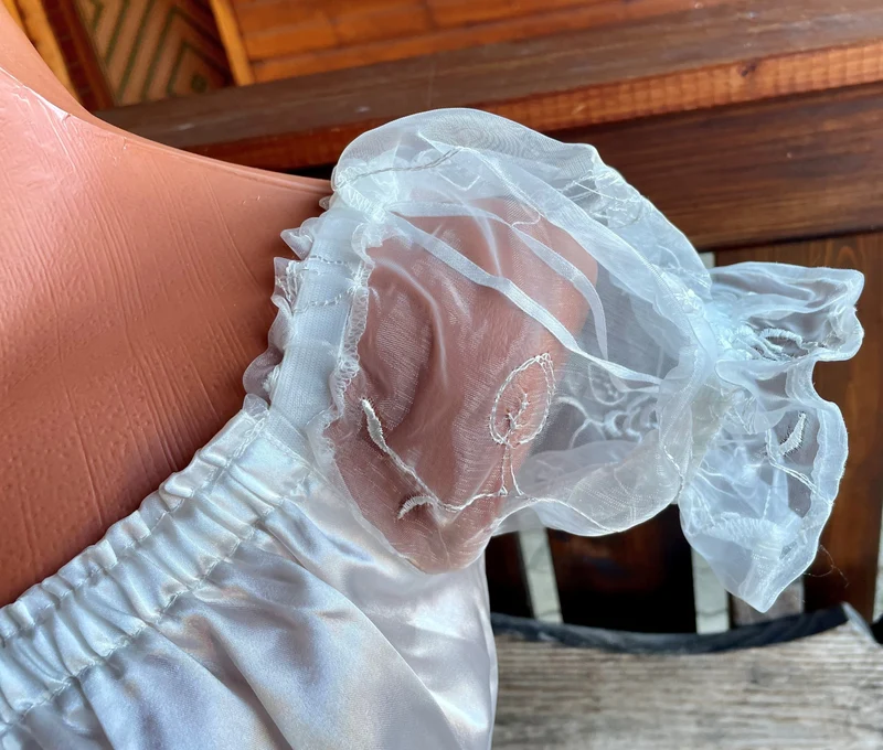Dirndlbluse Fuchs, ecru, Satin, Carmen, Spitze, Zugband