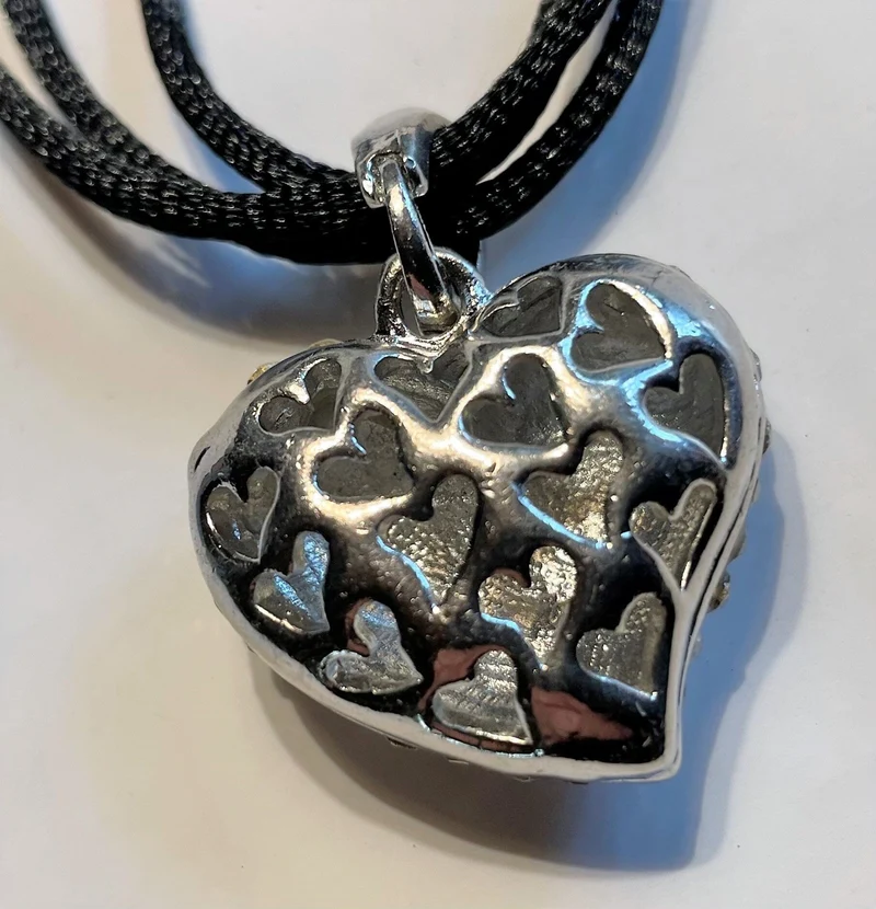 Trachten Kette Herz und Strass, verschiedene Farben