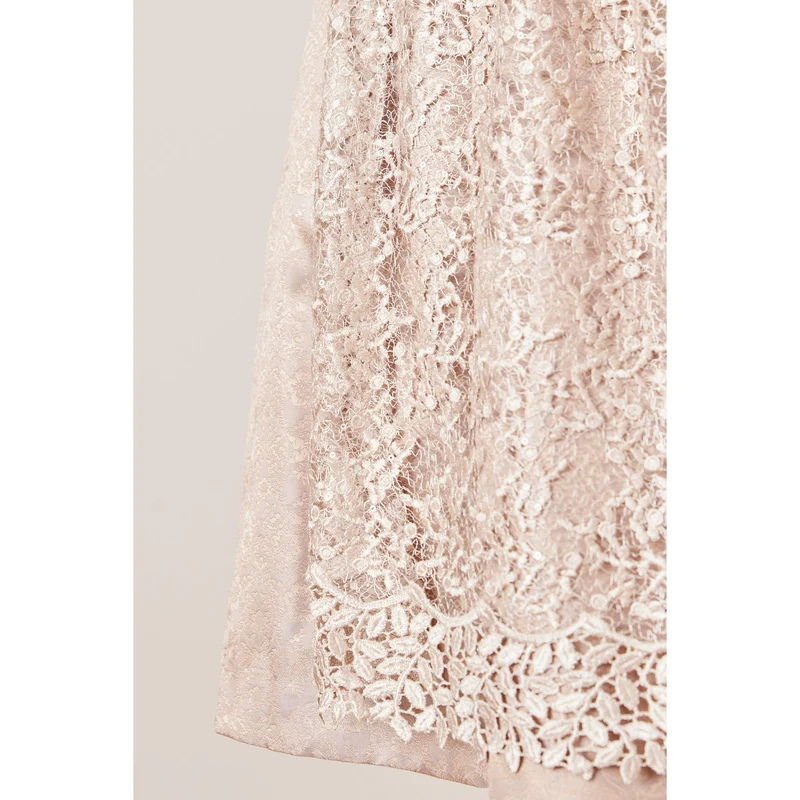 Dirndl Ger in beige