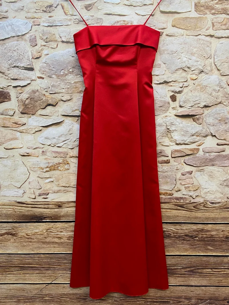 Vintage Abendkleid Rot Satin Gr. 32 – Elegantes Maxikleid für Gala & Hochzeit