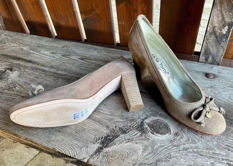 Pumps, Alberto la Torre, Schuhe, Velourleder, beige, taupe, Gr. 41
