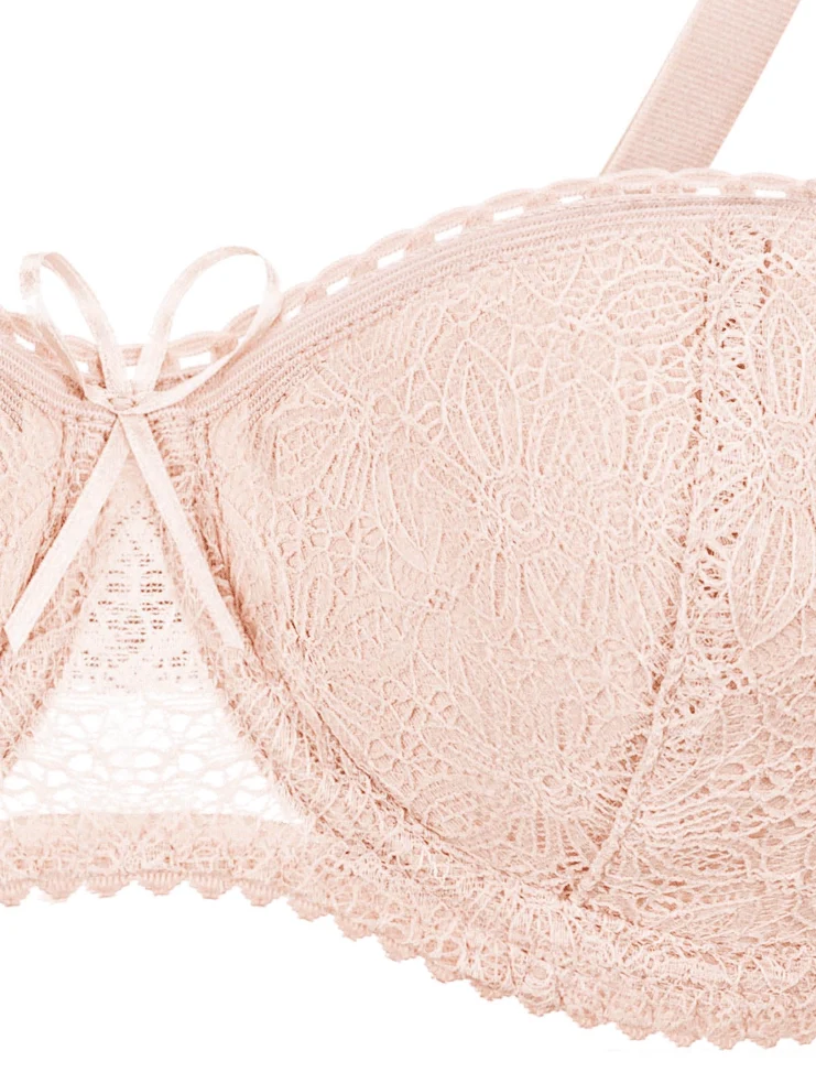 Dirndl BH Fee nude