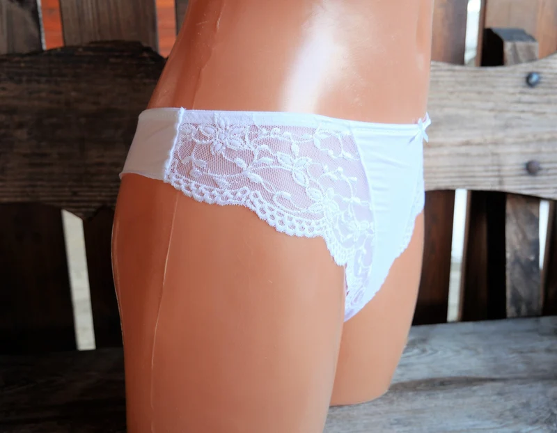 String, Nina von C., weiß, Spitze