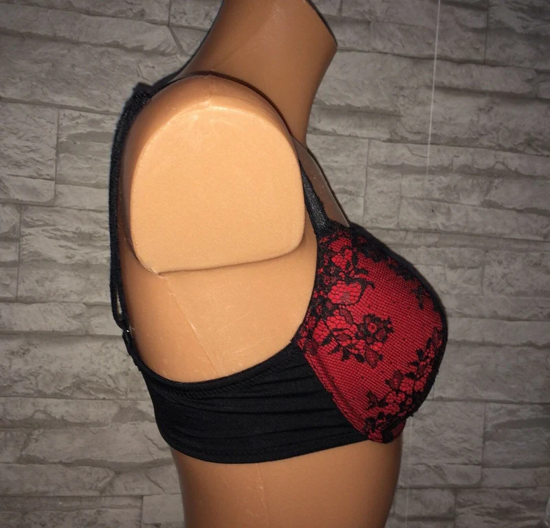 Schalen BH, Nina von C., rot, schwarz, Spitze