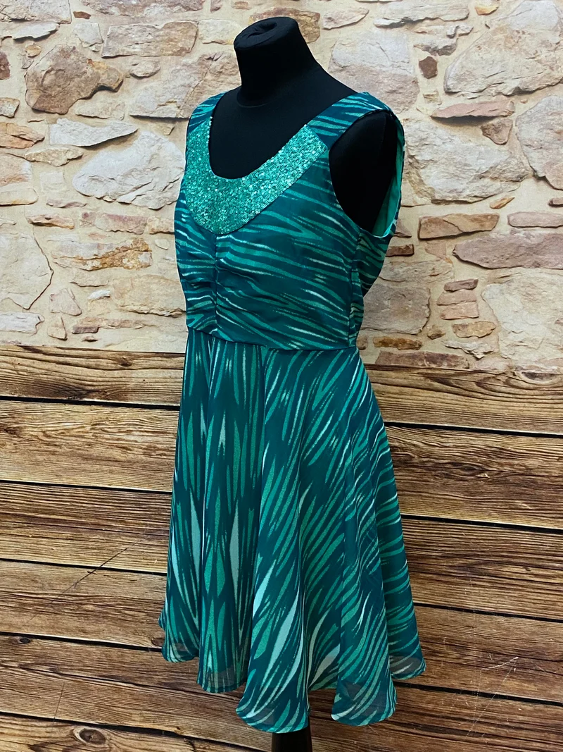 Vintage Cocktailkleid türkis mit Pailletten Gr. 40 elegant