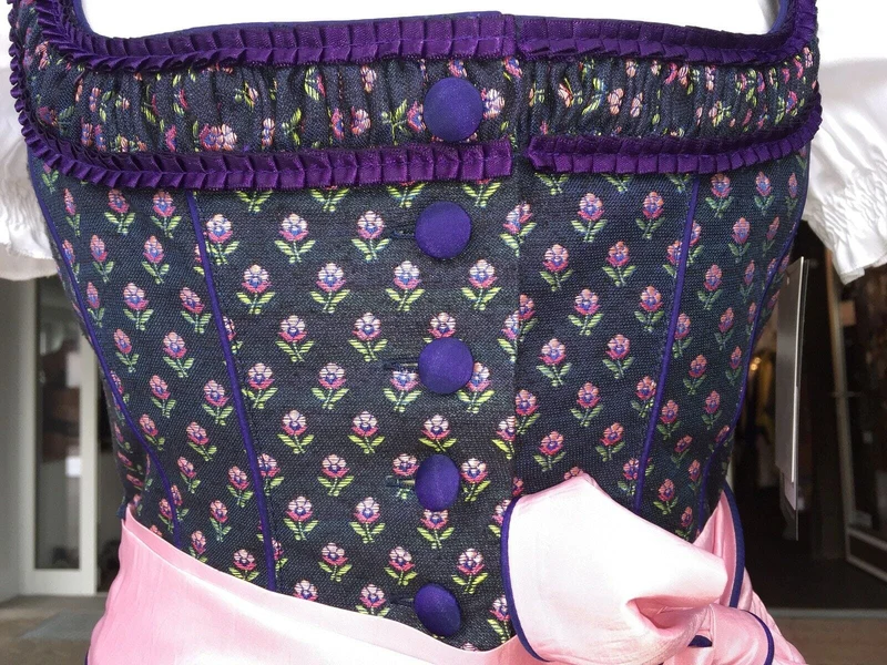 Dirndl Wiesnkönig, Thilda, blau, lila, rosa, Midi 60 cm