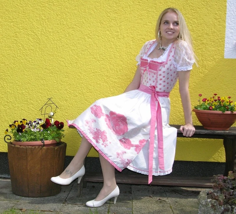 Dirndl Rose, Brautdirndl, weiß, rosa, pink Midi 60 cm