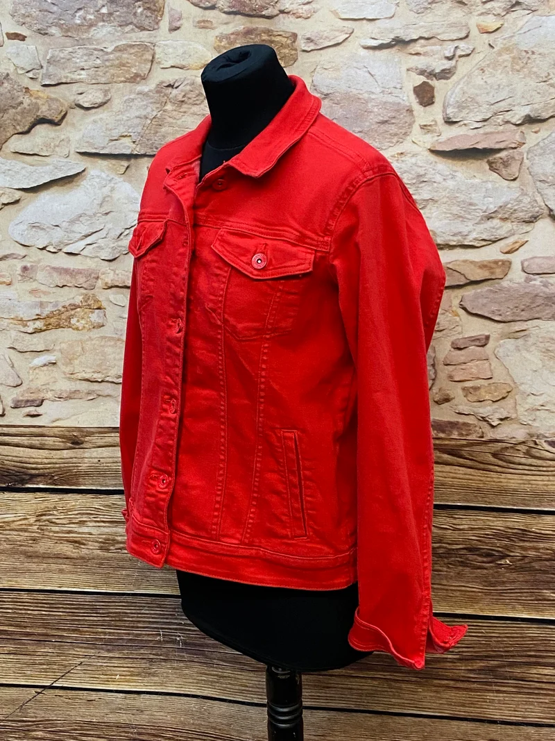 Vintage Jeansjacke Damen Gr. 40 – Roter Denim Klassiker