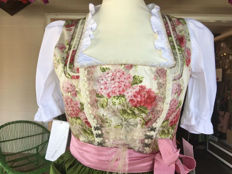 Dirndl Sportalm, Urfahr, rosa, geblümt, Midi 70 cm