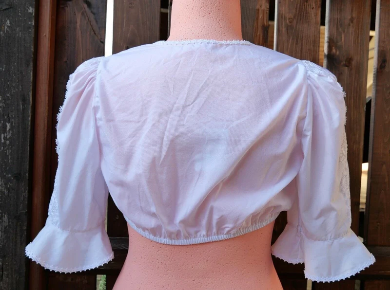 Dirndlbluse Krüger Madl, weiß, Knöpfe, Glockenärmel, Gr. 40