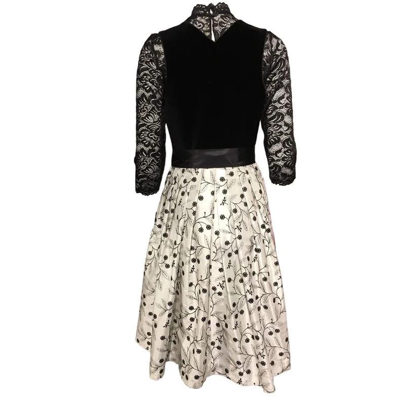 Tostmann Dirndl Bianca/Bessy in schwarz/pink