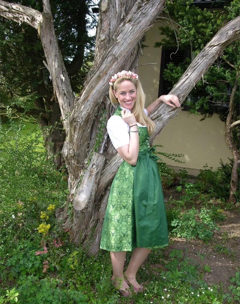 Dirndl Kleid Wenger Patrizia, grün, Schneewittchen Midi 70 cm, Gr. 34