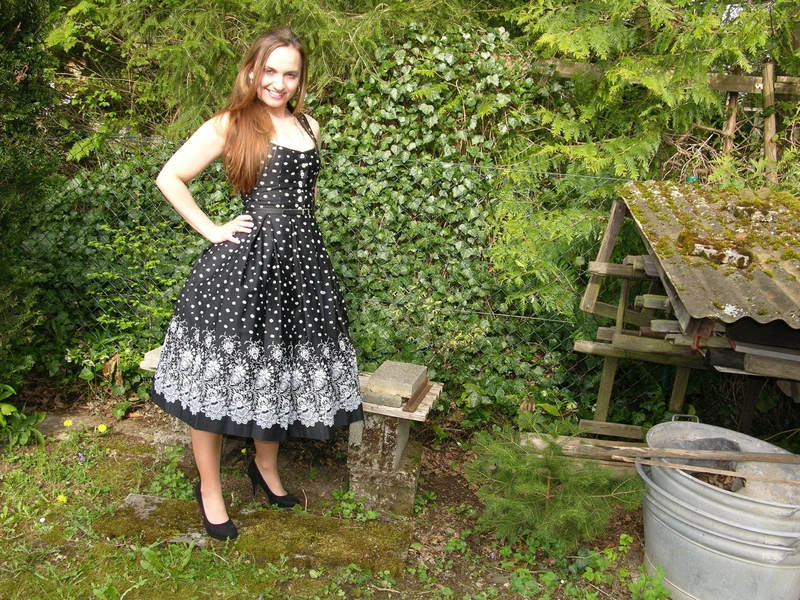 Dirndl Kleid Wenger Verena, Schneewittchen Midi 70 cm