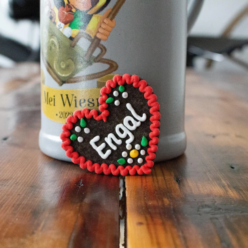 Filzherz-Anstecker "Engal"